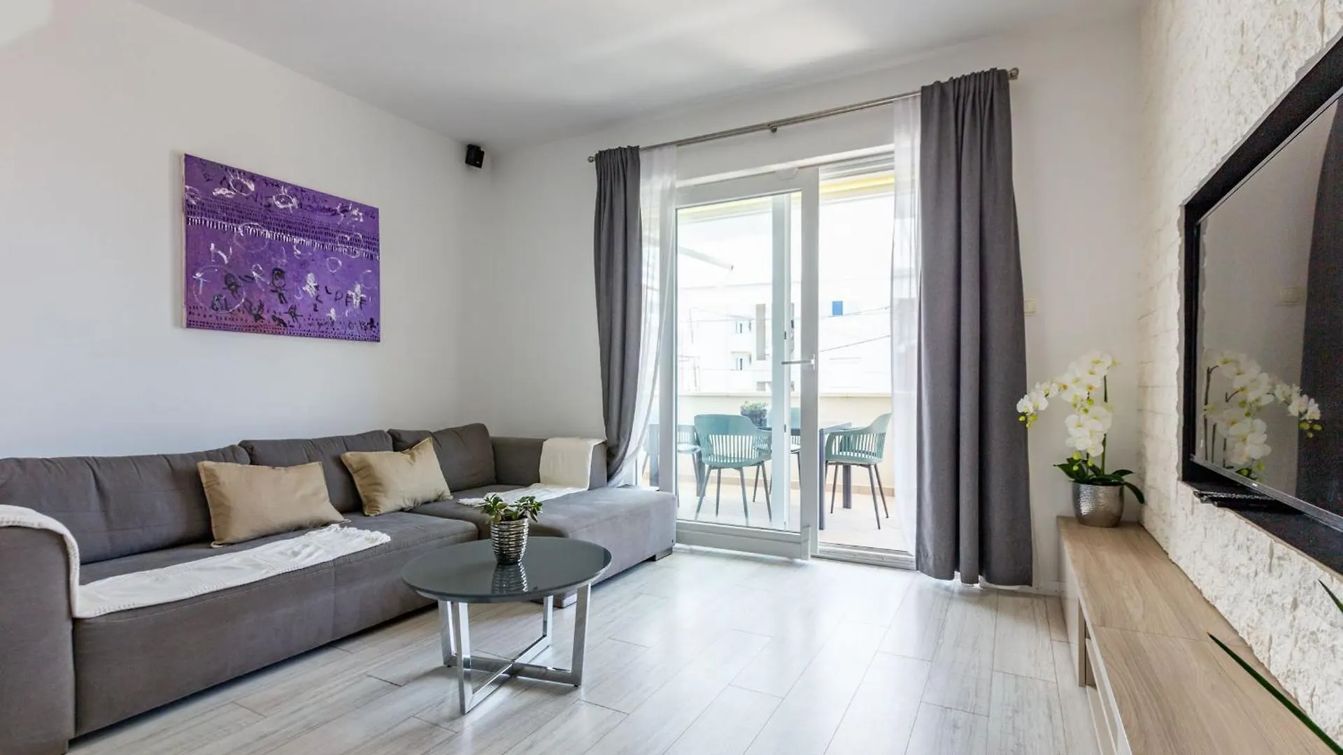 Olive Three Bedroom Apartment Zadar