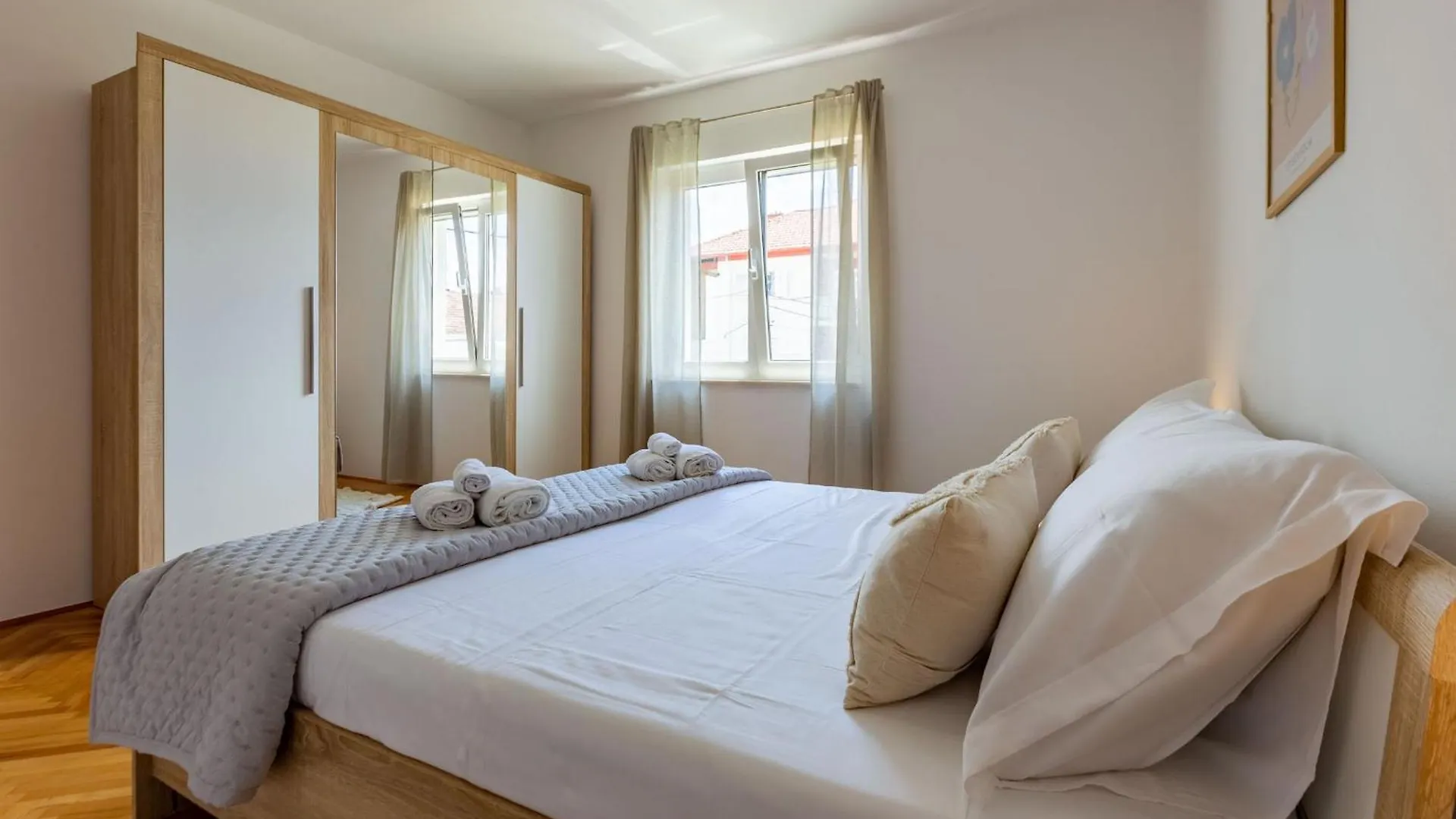 Olive Three Bedroom Apartment Zadar