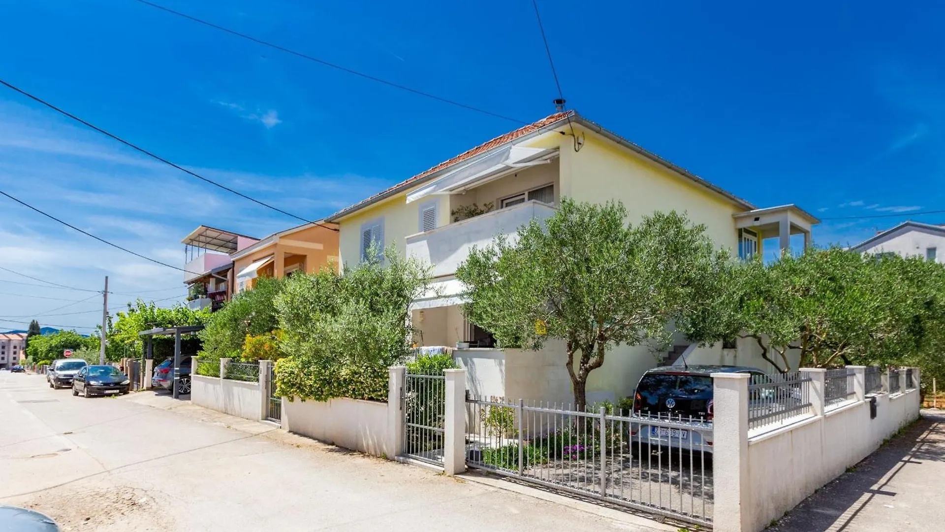 Olive Three Bedroom Apartment Zadar
