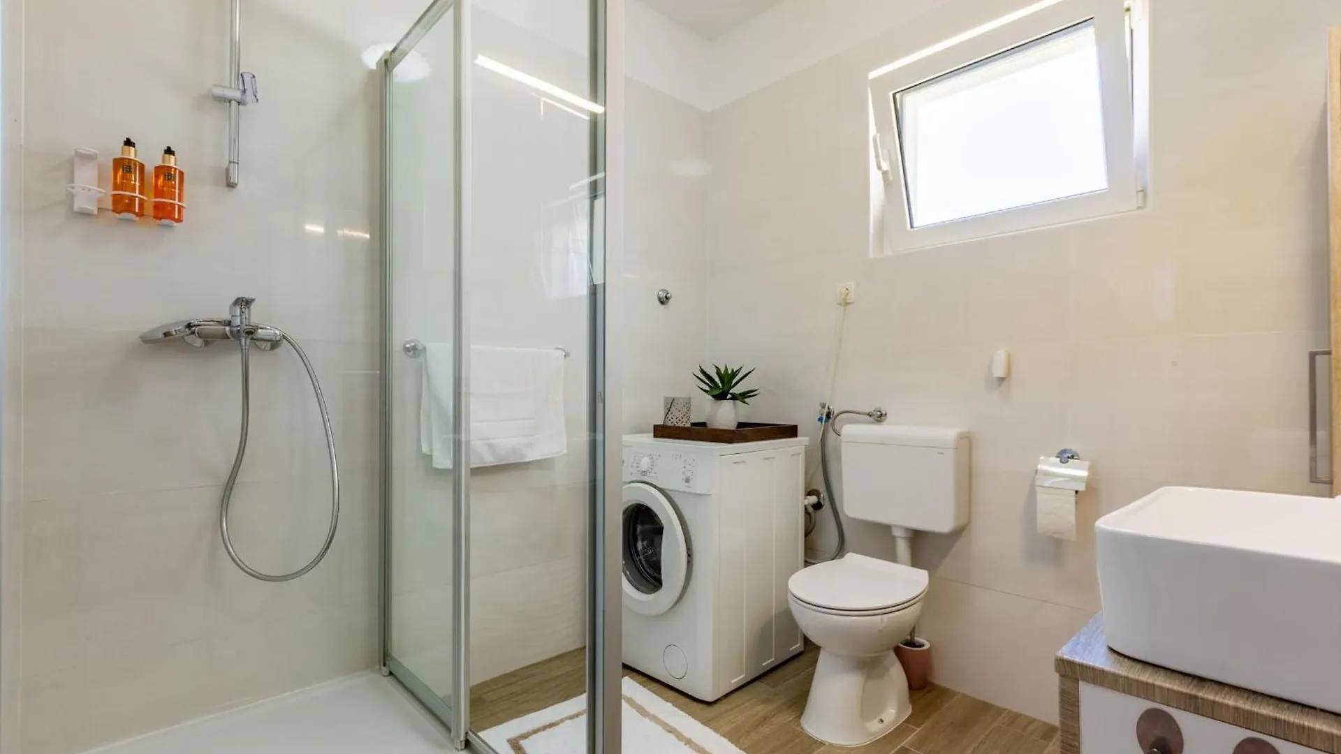 Olive Three Bedroom Apartment Zadar